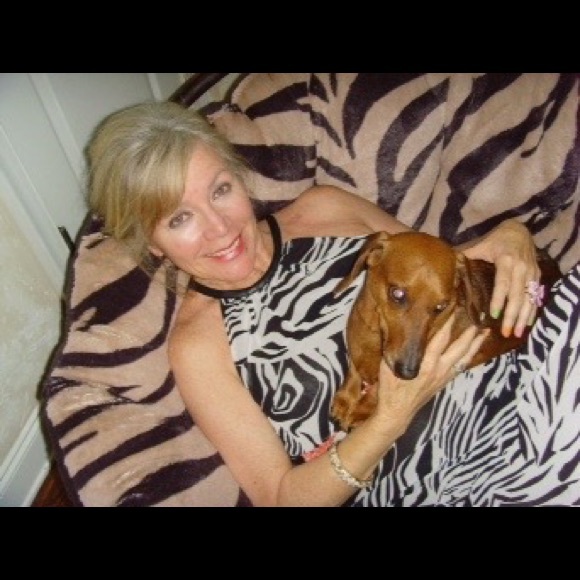 Meet your Posher, Fabulous finds - Picture 1 of 1